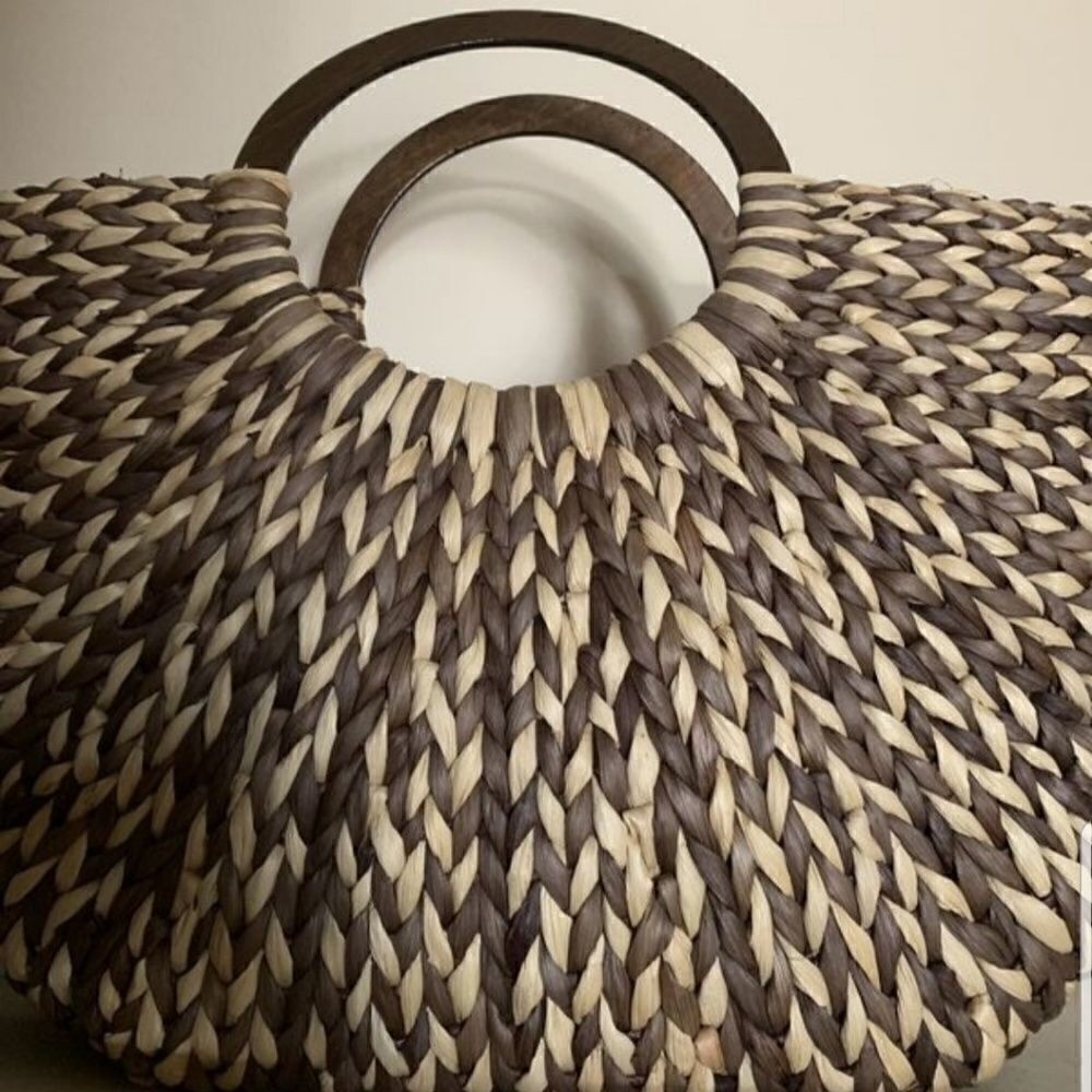 The Limited Woven Straw Tote Womens Medium Brown Tan Wood Handle Boho - Picture 2 of 16